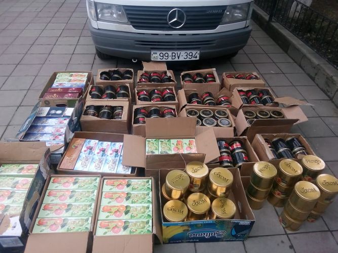 Rusiyaya nar aparan vaqondan gizlədilmiş qəlyan tütünü tapıldı - FOTO