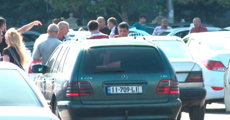 Xarici ölkələrdə qeydiyyatda olan maşın sahiblərinə XƏBƏRDARLIQ