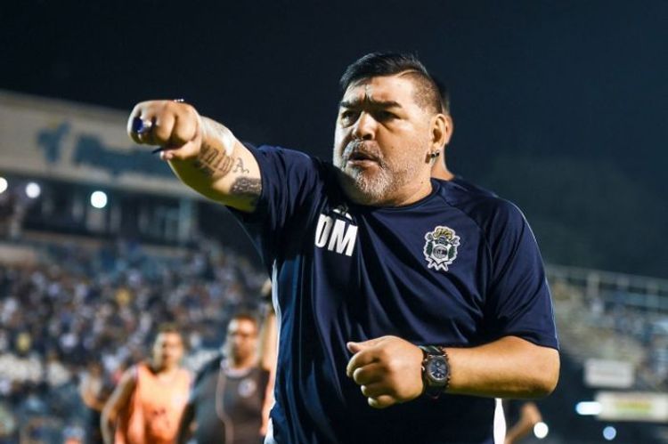 Maradona "Tanrının əli"ndən nə istədi?  