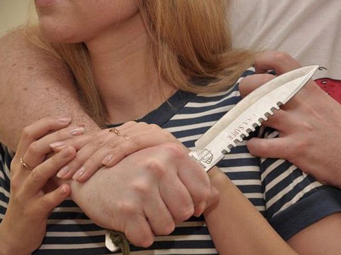 Arvadının boğazını kəsib öldürən kişi saxlanıldı - YENİLƏNİB