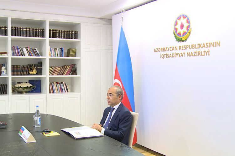 Mikayıl Cabbarov sahibkarlarla görüşdü