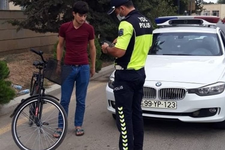 Qaydaları pozan velosipedçilər cərimələndi