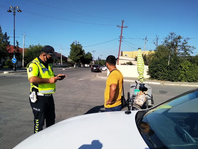 Karantini pozan sərnişin, sürücü və velosipedçilər cərimələndi