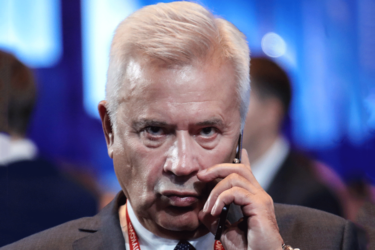 Rusiya milyarderləri arasında bu il sərvəti ən çox azalan Vahid Ələkbərov olub