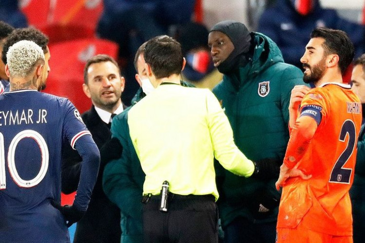 “Başakşəhər” 4-cü hakimi meydandan qovdurdu-YENİLƏNİB 