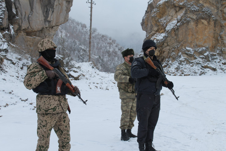 Kəlbəcərdə komendant postları qurulub