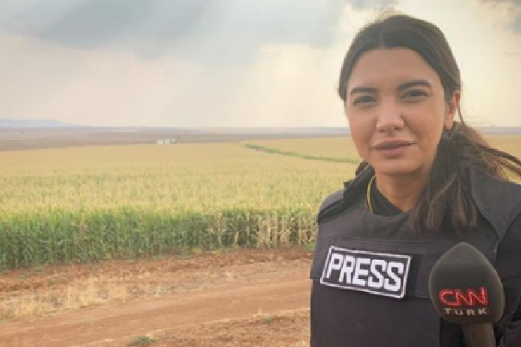 "CNN Türk" kanalının müxbiri Fulya Öztürk