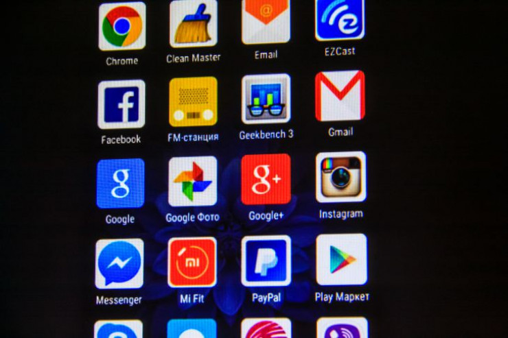 Sosial şəbəkələr