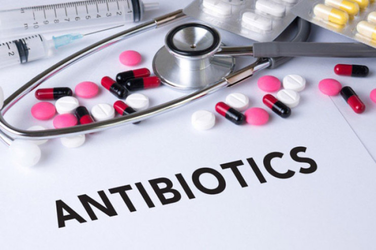 Koronavirusun müalicəsində antibiotik? - RƏSMİ CAVAB 