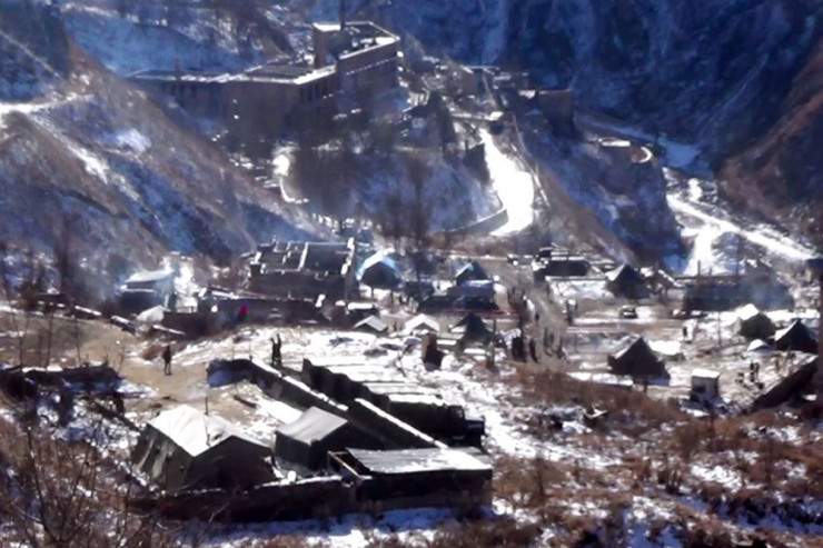 Azad edilmiş rayonlarda yerləşən qoşunlarımız