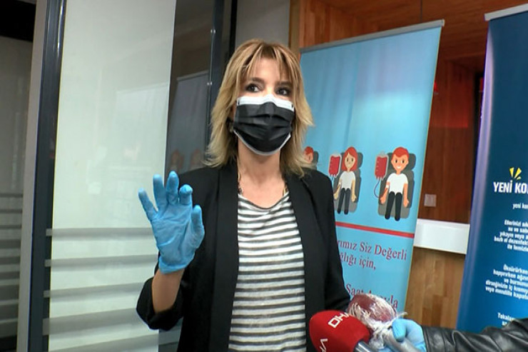 türkiyəli müğənni Gülben Ergen