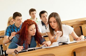  Tələbələrin köçürülməsinə başlanıldı