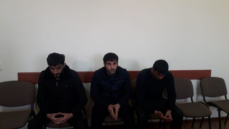 Həmkəndlilərinin evindən oğurluq edənlər saxlanıldı - FOTO