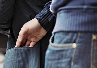 Bakıda əcnəbinin pulunu oğurladılar 