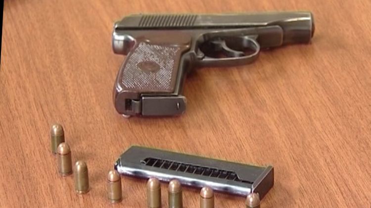 Bakıda silahla gəzən keçmiş məhkum saxlanıldı