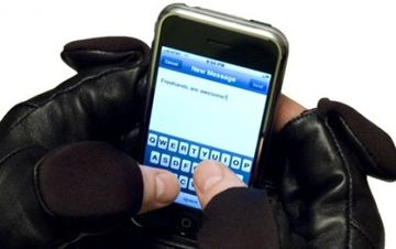 Metroda qadınların telefonunu oğurlayan tutuldu