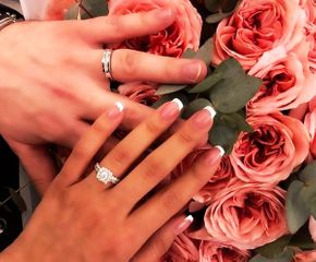 Azərbaycanlı aparıcı nişanlandı - FOTOLAR