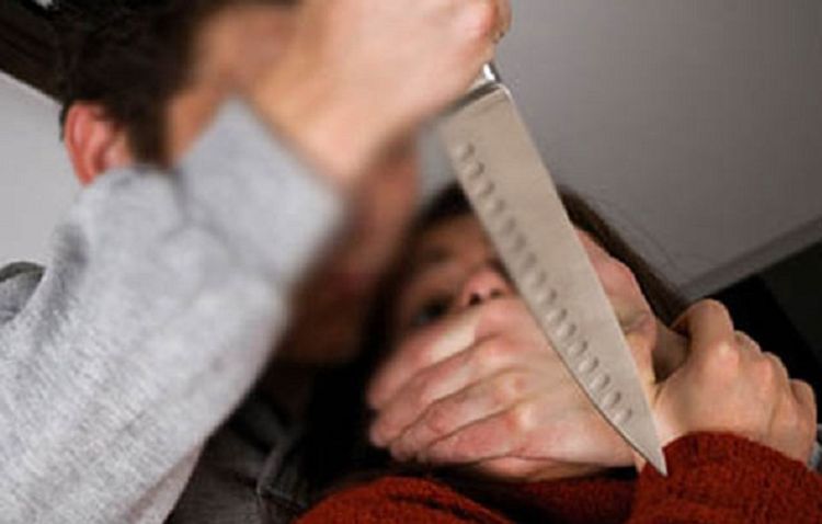 Bakıda kişi yeyib-içdiyi qadını...