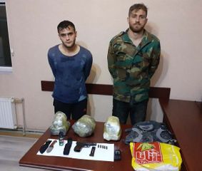 Ölkəyə 16 kq narkotik və silah-sursat keçirənlər YAXALANDI - FOTO