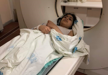 Nazirliyin əməkdaşları avtomobil vuran şagirdləri ziyarət edib - FOTO