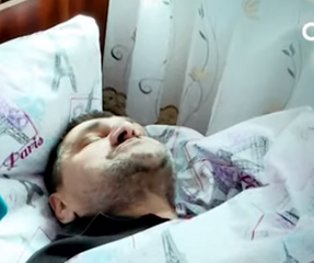 Yataq xəstəsi olan Ağakərimin SON HALI - Heç kimi tanımır - VİDEO