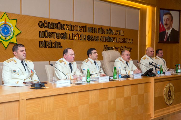 Gömrükçülər 2 tondan çox narkotik vasitə aşkar ediblər