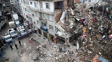  Türkiyədə 239 bina uçurulacaq 