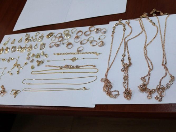 Əməkdar artistin zinət əşyası OĞURLANDI: "Tapana..." 