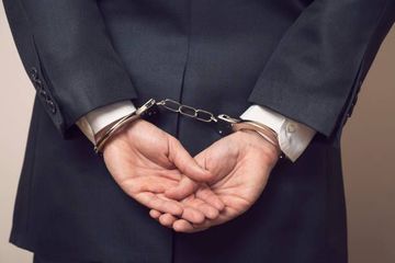 Rüşvət alan direktorla bağlı YENİ XƏBƏR