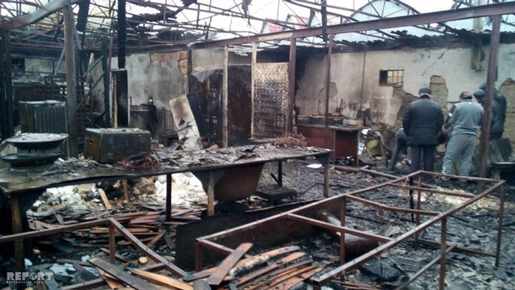 Siyəzəndə çörək sexi yandı