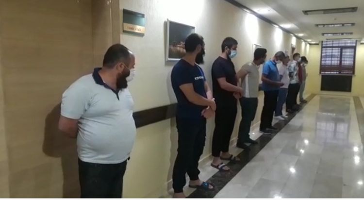 Hovuzda çimənlər cərimələndi - FOTO