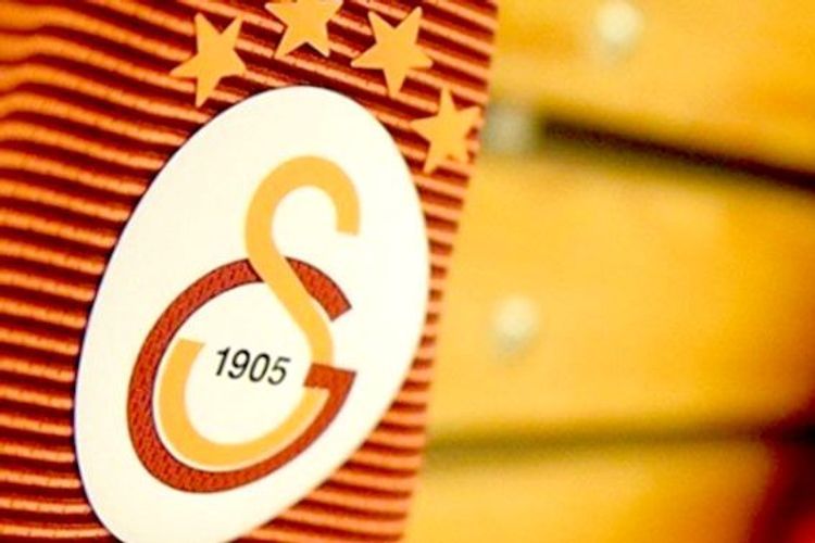 4 ulduz futbolçusunu göndərir - "Qalatasaray"