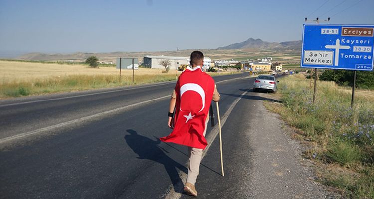 Hər il 251 şəhid üçün ac-susuz 47 km-lik yürüşə çıxır