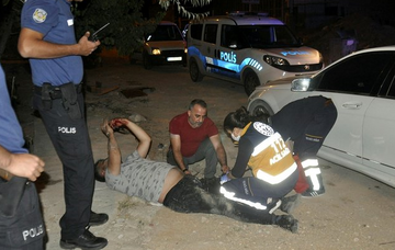 Küçənin ortasında bıçaqladılar, arvadını görüntülü yığdı - FOTO - VİDEO