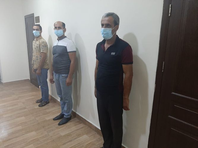 Sərxoş halda polisə tabe olmayanlar həbs edildi