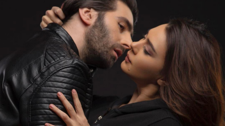 Oksana Elşadla bağlı suala ƏSƏBİLƏŞDİ - VİDEO