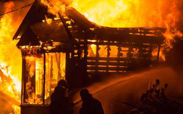 Quşçuluq ferması yarıyadək yanıb kül oldu