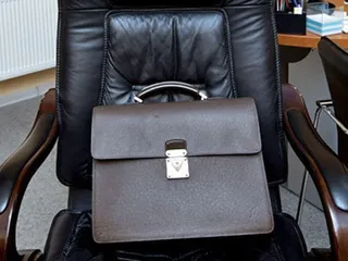 Karantini pozan məmur cəzalandırıldı