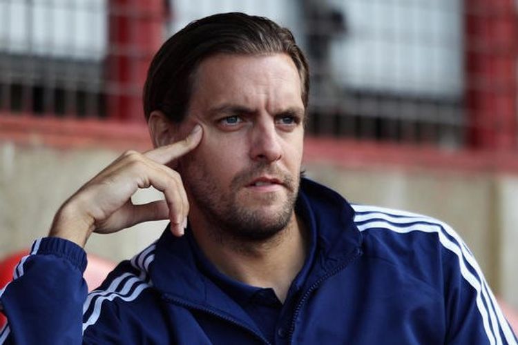 İngiltərə klubunun baş məşqçisi qovuldu 