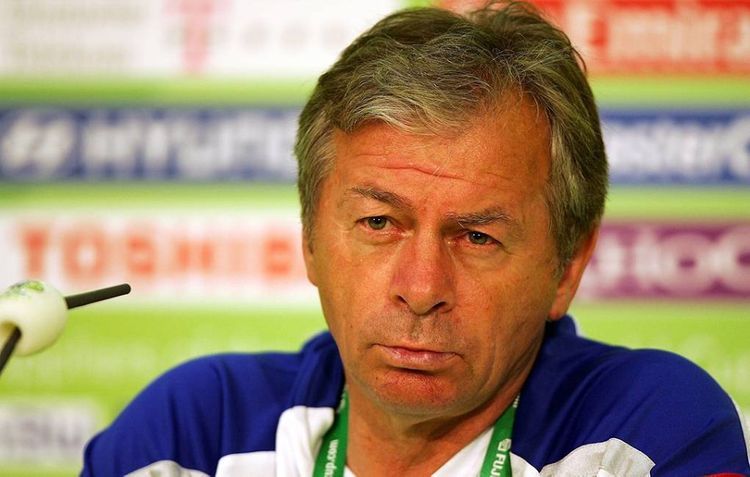 Sabiq baş məşqçisi koronovirusdan öldü