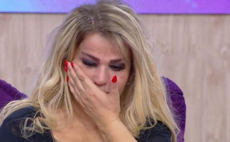 Müğənni Nazəninə AĞIR İTKİ 