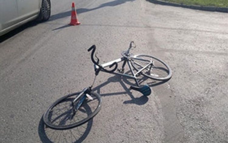 Maşınla vurulan velosipedçi öldü