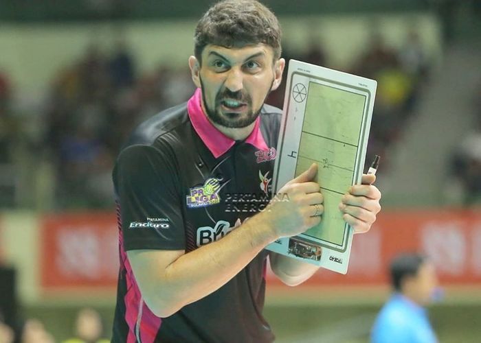 Azərbaycanlı məşqçinin uğuru - Ziya Rəcəbov ölkə xaricində...