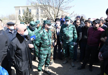 Kəmaləddin Heydərov və Elçin Quliyev Rusiyadan gələrək karantinə cəlb olun­muş vətəndaşlarla görüşüblər - FOTO