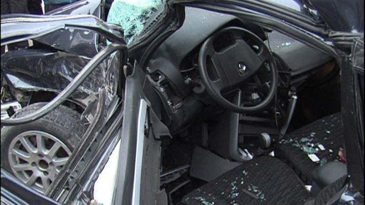 "Mercedes" "Ford"a çırpılıb: sərnişinlər öldü