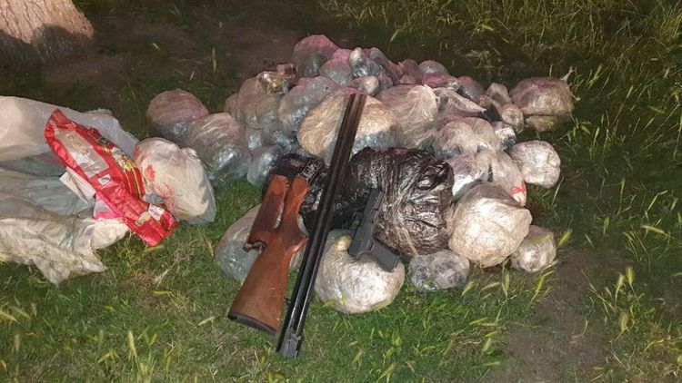  Azərbaycana külli miqdarda narkotik və silah gətirmək istədilər - FOTOLENT