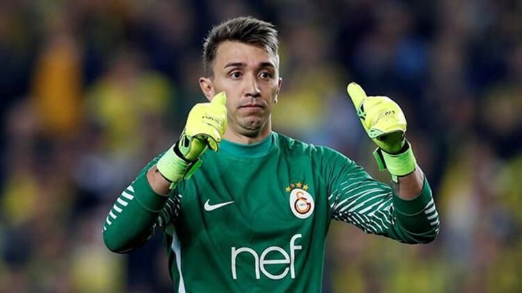 Muslera “Qalatasaray”la yeni müqavilə imzalayacaq