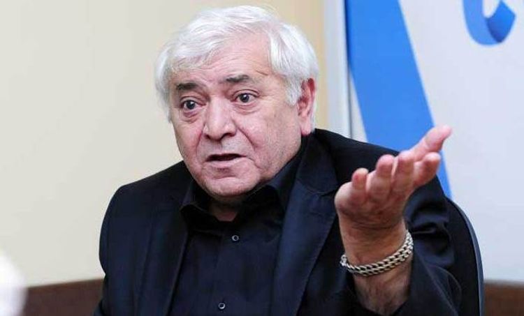 “Neftçi” adi klublardan birinə çevrildi, elə ortalıqda qalıb" - Aqil Abbas