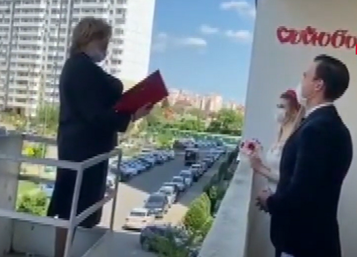 Karantində qeydiyyata alınan nikah: hər kəsin marağına səbəb oldu - VİDEO