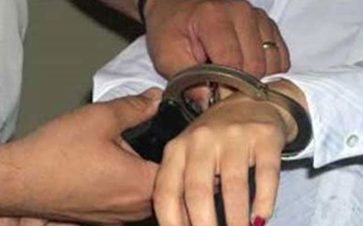 25 yaşlı qız Bakıda evlərdən oğurluq etdi